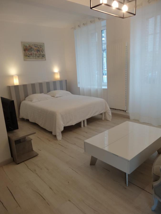 Les Petites Tuileries Bed & Breakfast Bray-sur-Seine Bagian luar foto